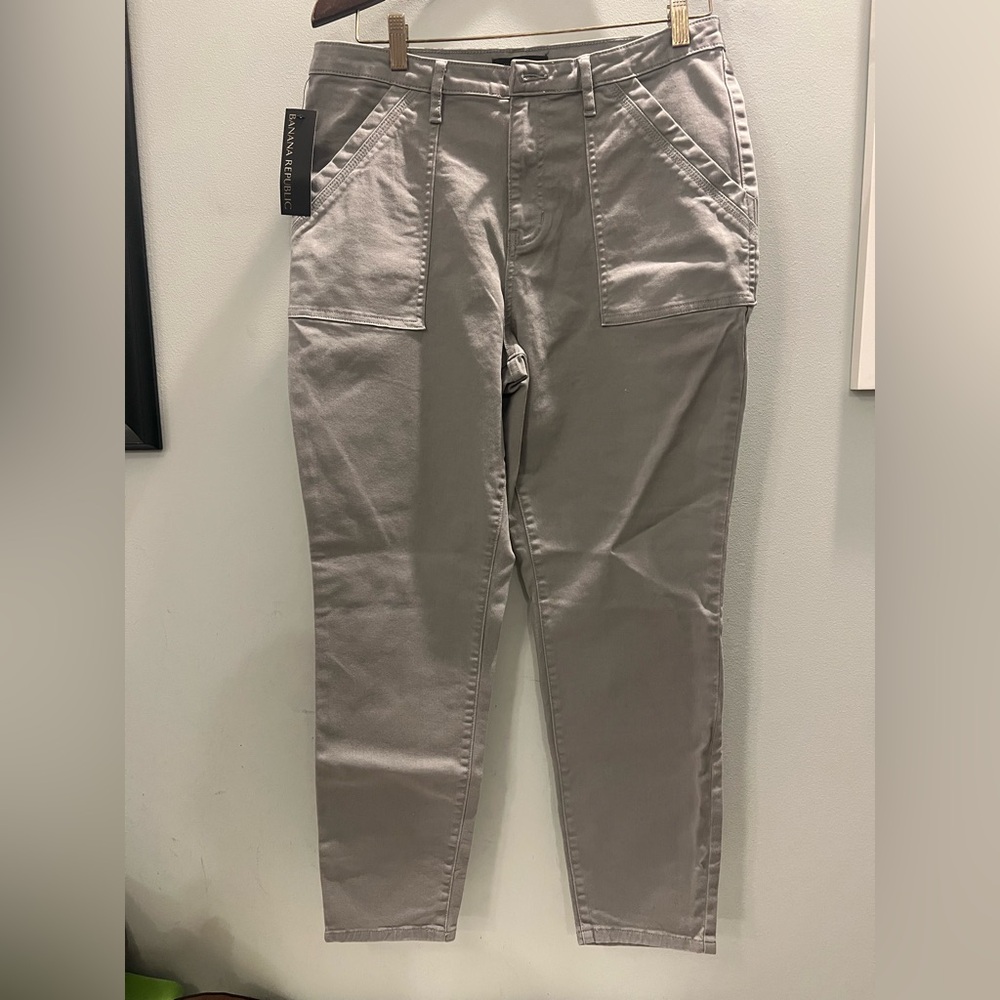 NEW Banana Republic Utility Pants. Size 12